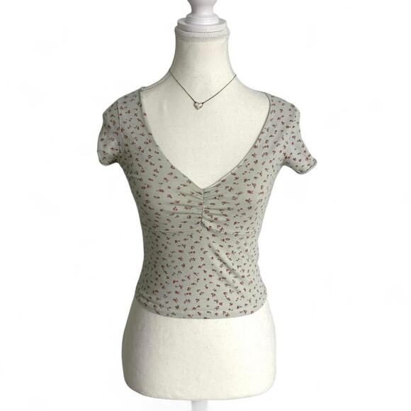 Brandy Melville Tops - Brandy Melville Coquette Casual Floral Fitted Pale Green Top One Size 100%Cotton